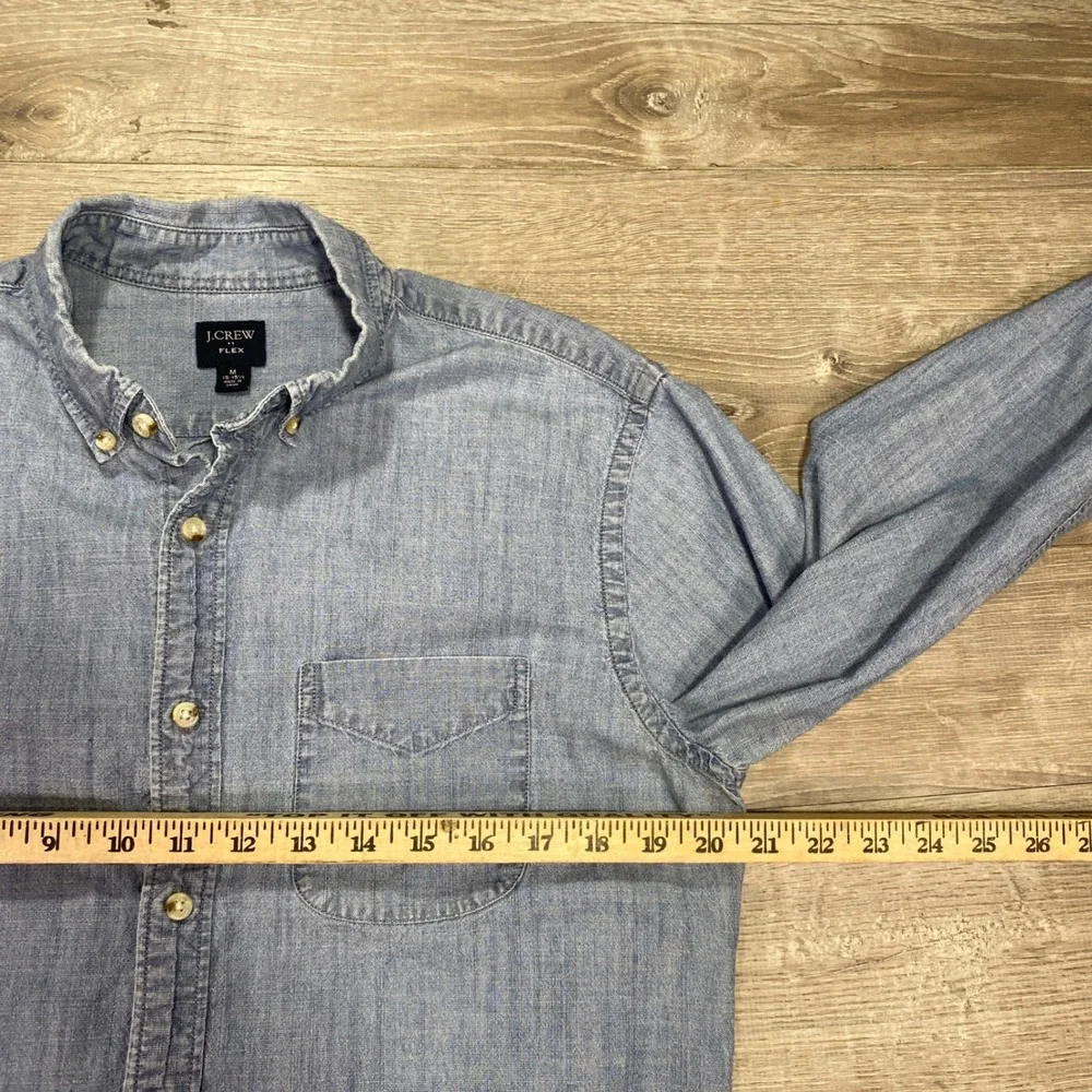 J. Crew Shirt Flex Chambray Button Down DenimMens Medium Blue Long Sleeve Cotton